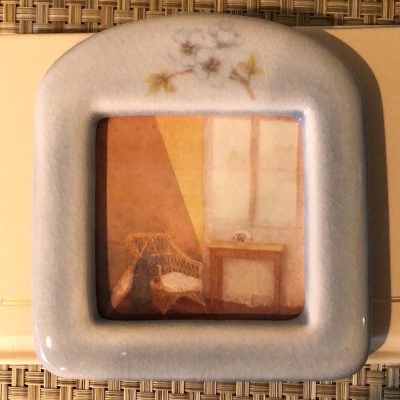 Small Vintage Blue Porcelain Floral Frame With Picture-Terragrafics California - Picture 4 of 12